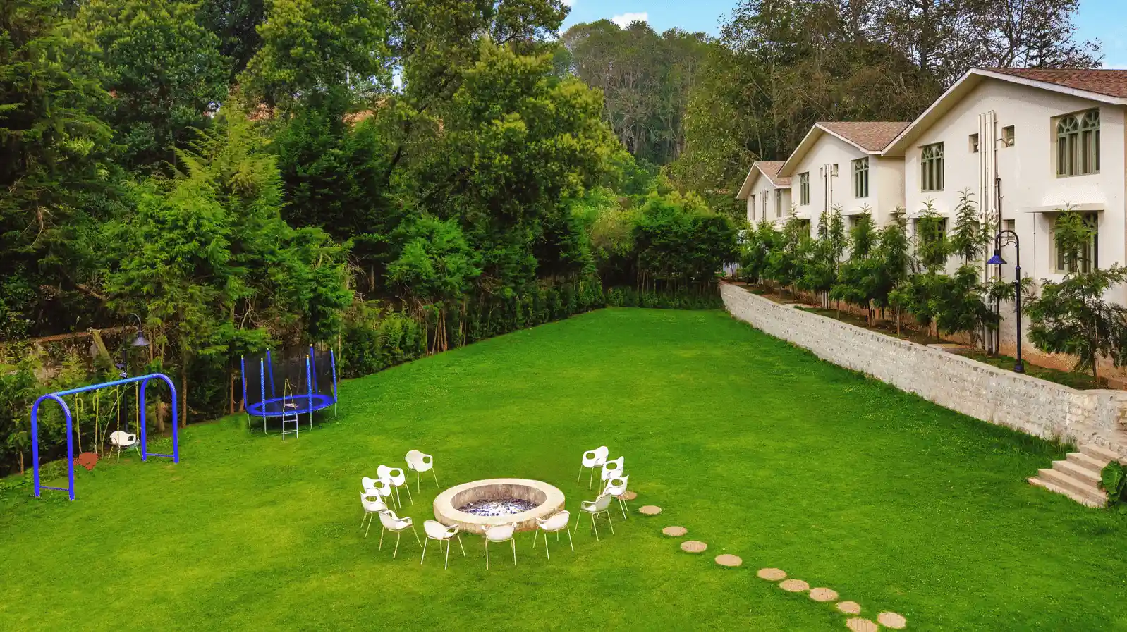 Outdoor Lawns & Bonfires